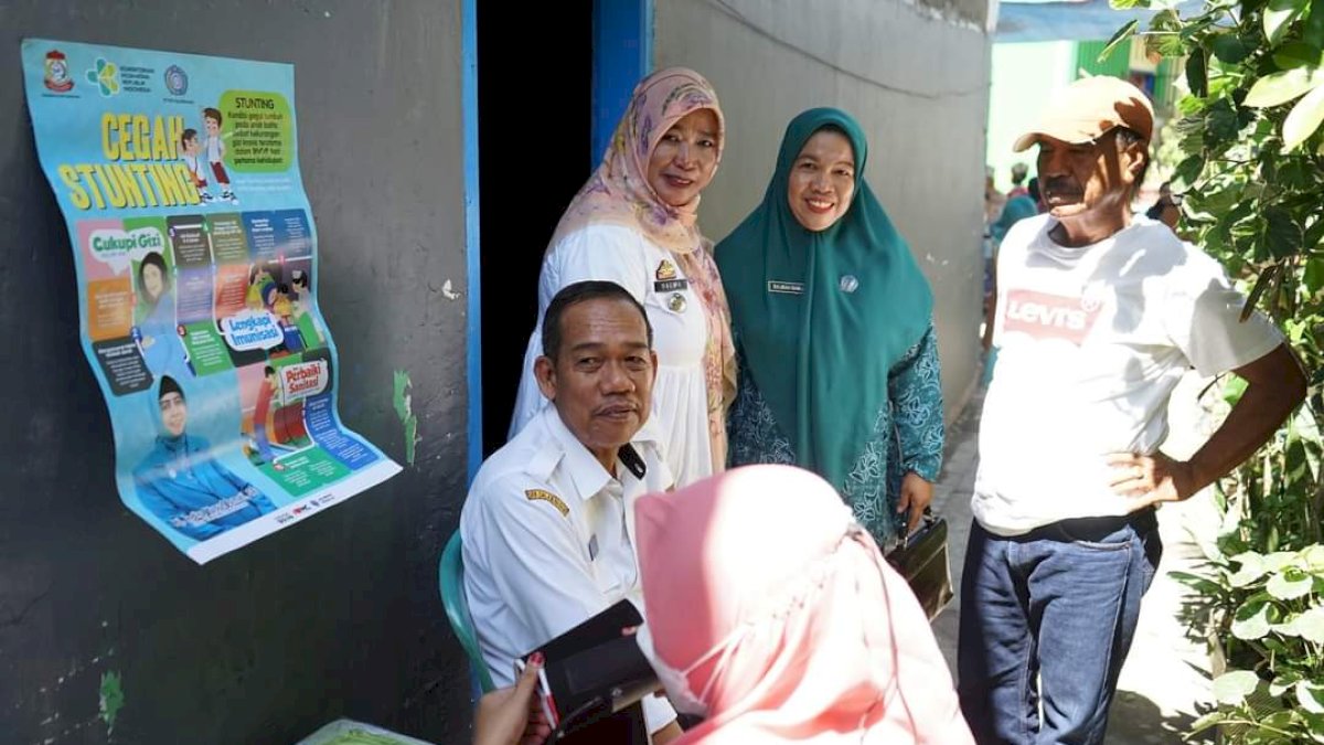 Camat Tallo dan Ketua TP PKK Kecamatan Tallo Kunjungi Posyandu Nusa Indah 3 di Kelurahan Rappokalling