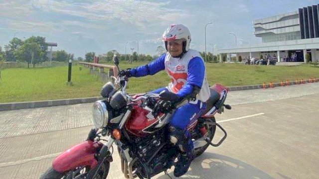 Asmo Sulsel beri tips pahami area blind spot di jalan raya. Foto: Istimewa.