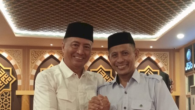Bakal Calon Bupati Jeneponto, Brigadir Jenderal (Brigjen) TNI Purnawirawan Dr. Jahidin (Kiri) dan Bakal Calon Wakil Bupati Jeneponto, Safri (Kanan) / Foto Istimewa 