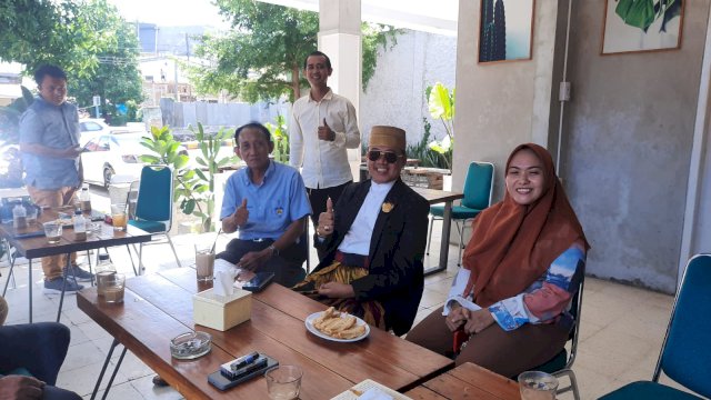 Ketua DPC Partai Demokrat Jeneponto, Mulyadi Mustamu silaturahmi dengan pengurus partai Ummat dan Perindo (Dedi/sulselsatu.com)