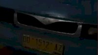 VIDEO: Mobil Pete-pete di Makassar Dirusak Massa usai Tabrak Lari