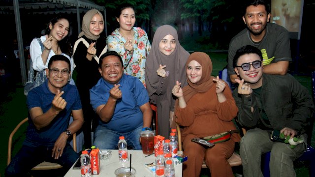 Sejumlah konten kreator menemui calon Wali Kota Makassar Rusdin Abdullah. Ist