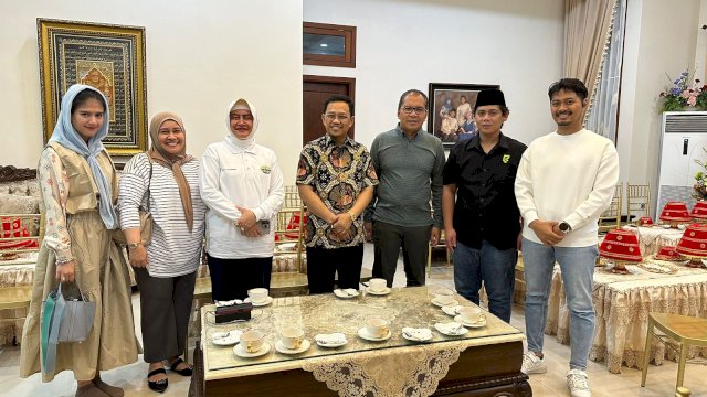Danny dan Indira datang menemui Waketum PPP Amir Uskara di kediaman pribadinya di Kabupaten Gowa. Ist