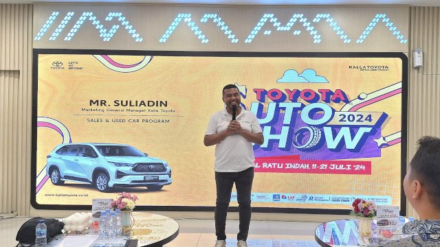 Marketing General Manager Kalla Toyota Suliadin saat konferensi pers Toyota Auto Show. Foto: Sri Wahyu Diastuti / Sulselsatu.com.