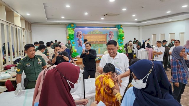 Khitanan massal gratis Pegadaian Kanwil Makassar. Foto: Istimewa: Istimewa.