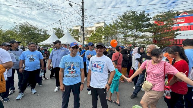Dua calon Wali Kota Makassar bertemu di CFD Boulevard. Ist