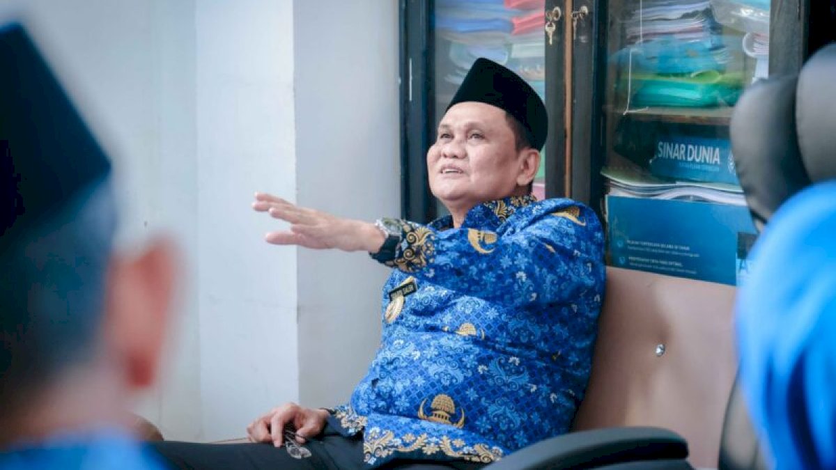 Sidak Kantor Dinsos dan PUPR, Bupati Barru Arahkan sejumlah Hal