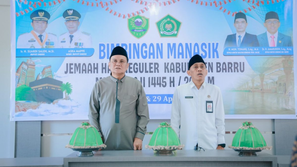 183 Calon Jamaah Haji Ikuti Bimbingan Manasik, Bupati Barru Turut: Semoga Pelaksanaan Ibadah Haji Berjalan dengan Lancar