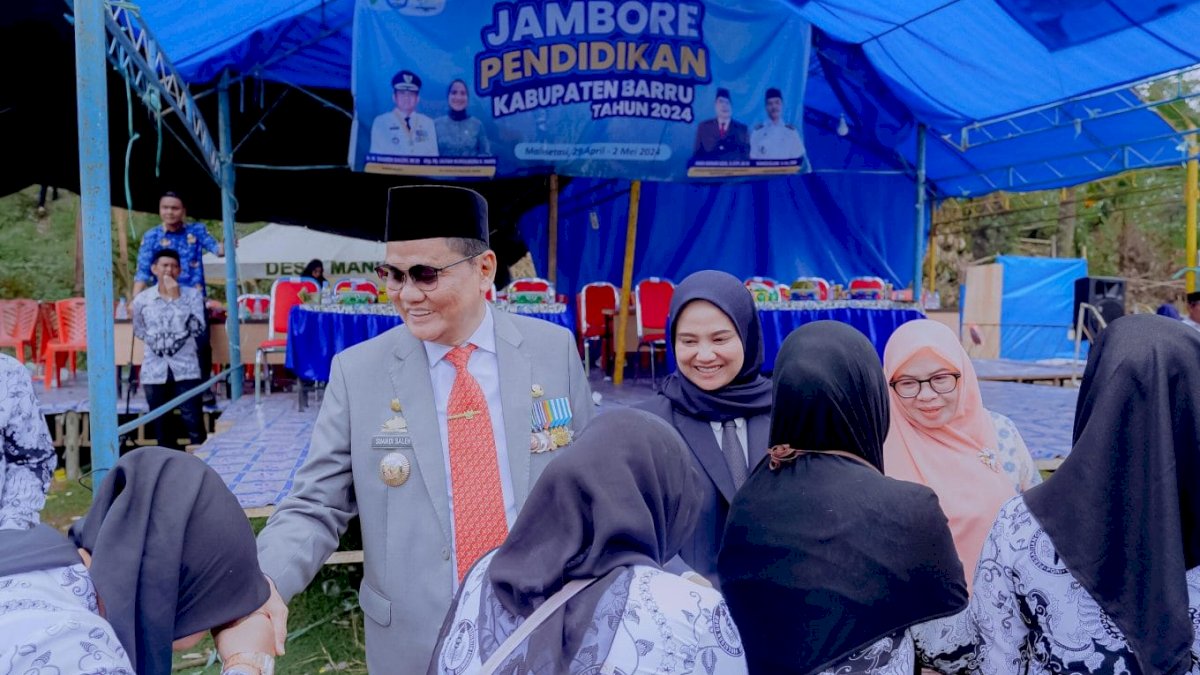 Bupati Barru Hadiri Upacara Hari Pendidikan Nasional di Desa Nepo