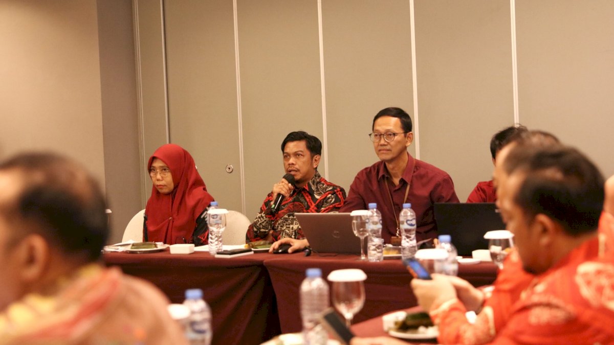 Evaluasi Implementasi SAKIP, Pj Sekda Firman Pagarra Kupas Tuntas Keunggulan Kota Makassar