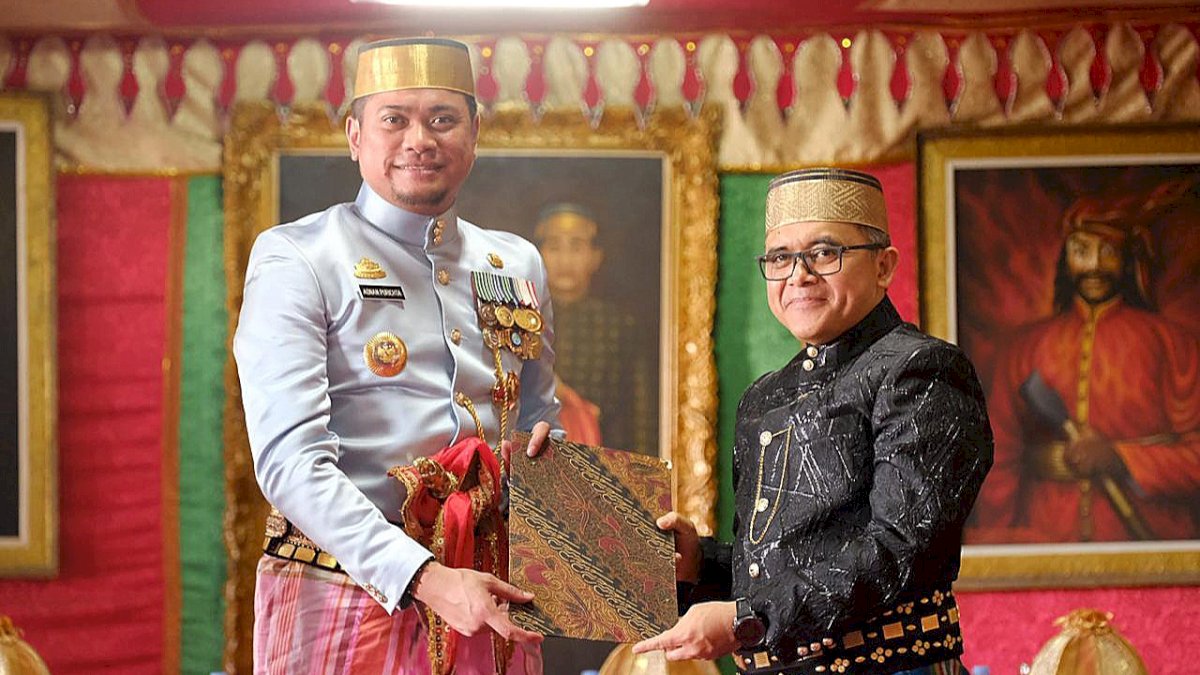 Pemkab Gowa Beri Nama Adat Gowa Daeng Tojeng kepada MenPANRB