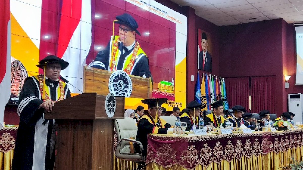 Prof Karta Jayadi Kembali Kukuhkan 3 Besar FIP FT dan FBS UNM