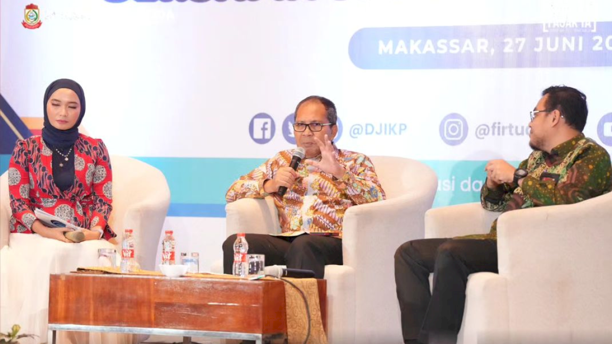 Foto: Bapenda Makassar Hadiri Forum Literasi Politik, Hukum, dan Keamanan Digital