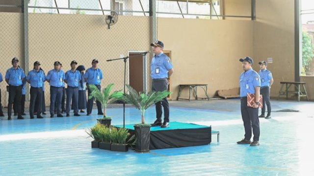 Apel pagi di PDAM Makassar yang dipimpin Beni Iskandar. Foto: Istimewa.