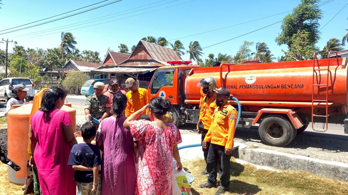 BPBD Jeneponto Mulai Distribusikan Air Bersih Ke Sejumlah Wilayah Yang Alami Kekeringan