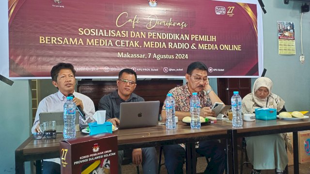 Diskusi Kafe Demokrasi KPU Sulsel di Makassar. Foto/SS