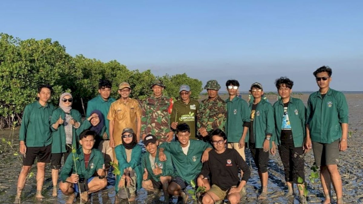 Lestarikan Lingkungan, TNI AD di Jeneponto Tanam Ratusan Bibit Pohon Mangrove