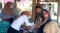 Peran Aktif Babinsa Koramil Kelara Dukung Pekan Imunisasi Nasional POLIO Tahap 2