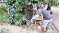Kepedulian Babinsa Koramil Tamalatea Ajak Warga Gotong Royong Bersihkan Saluran Air