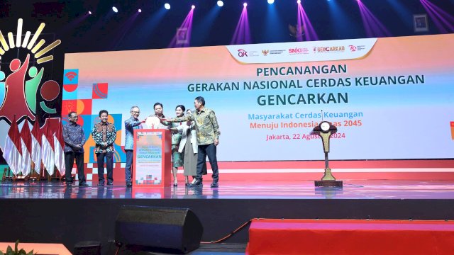 OJK canangkan Gencarkan tingkatkan literasi keuangan. Foto: Istimewa.
