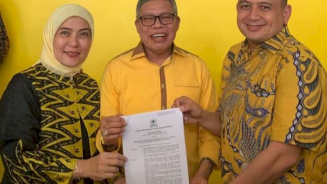 Pasangan Appi-Aliyah resmi menerima surat B KWK dari Partai Golkar. Ist