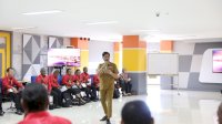 Firman Pagarra Sharing Ilmu Protokol Sentuh Hati Kepada 40 Peserta Diklat Pengawas Angkatan V