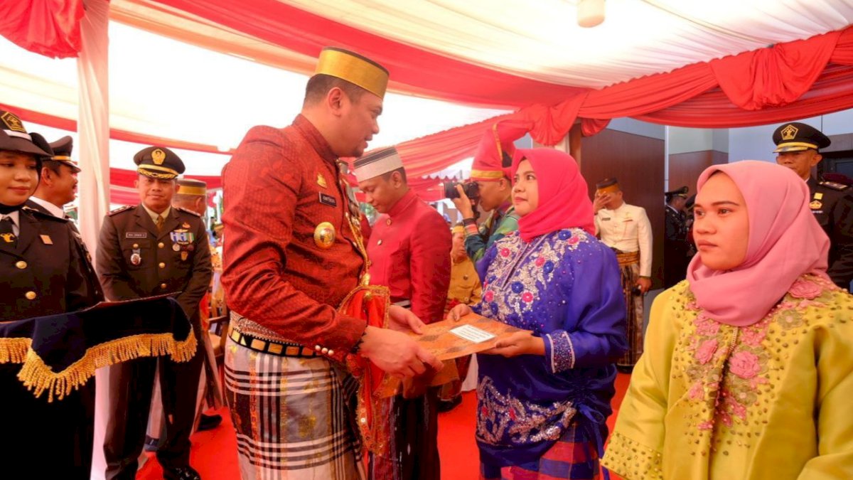 Bupati Gowa Serahkan SK Remisi ke 781 Warga Binaan di Perayaan HUT ke-79 RI