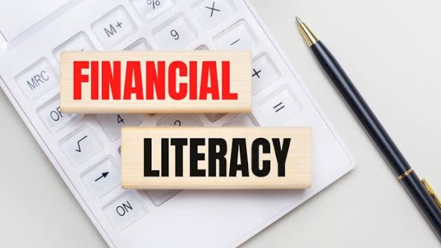 Finansial literasi perempuan lebih tinggi dibanding laki-laki. Foto: Internet.