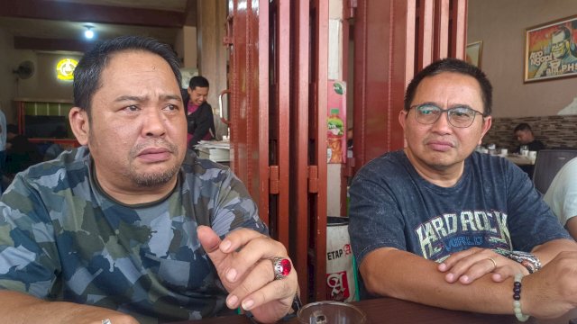 Abang Fauzi bersama Wakil Ketua DPD PDIP Sulsel Iqbal Arifin. Foto/SS