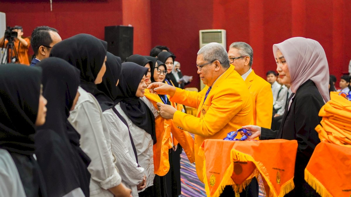Sambut 764 Mahasiswa Baru PPG, Rektor UNM: Ikuti Proses Tunjukan Bahwa Anda Guru Profesional