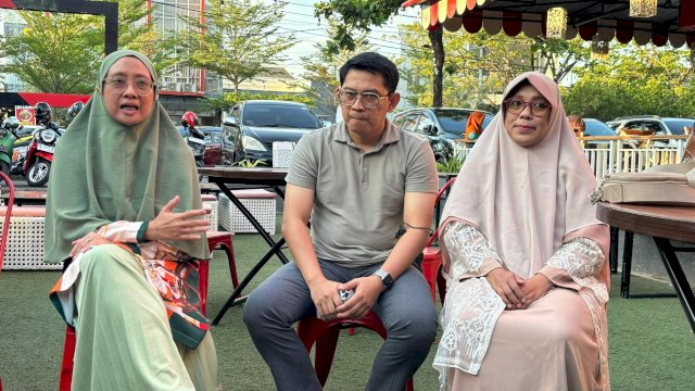 Tim Humas AMAN Wahidah Eka Putri dan Jubir AMAN Yeni Rahman. Ist 