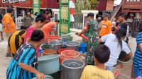 Kodim 1425 Jeneponto Distribusikan Air Bersih ke Wilayah Krisis Air Dampak Musim Kemarau