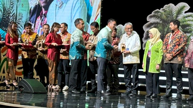 istimewa