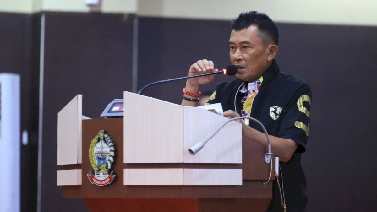 Sekwan DPRD Sulsel Jabir Ajak Staf Tingkatkan Kinerja