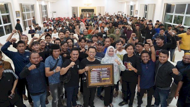 Pertemuan ratusan pemuda Gowa bersama Amir-Irma. Ist