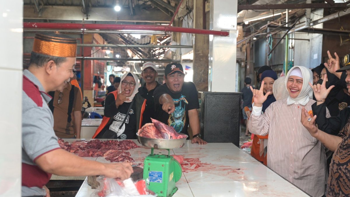 Kick Off, Indira Kampanye Perdana di Pasar Tradisional Pa’baeng-baeng