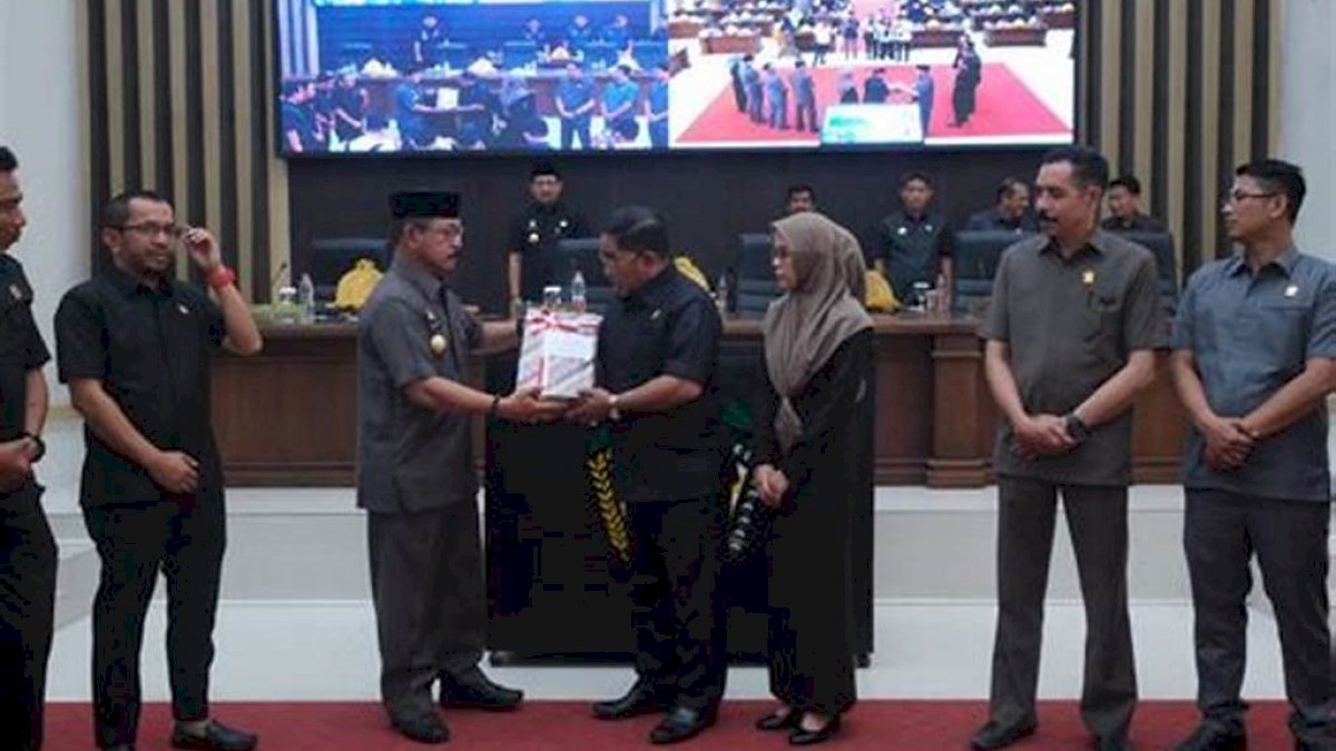 Lakukan Sinkronisasi Program Daerah dengan Pusat, Pemkab Gowa Serahkan Ranperda RPJPD 2025-2045