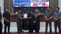 Lakukan Sinkronisasi Program Daerah dengan Pusat, Pemkab Gowa Serahkan Ranperda RPJPD 2025-2045