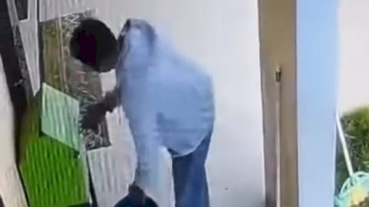 VIDEO: Aksi Pencurian Kotak Amal di Masjid Nurul Haq Gowa Terekam CCTV