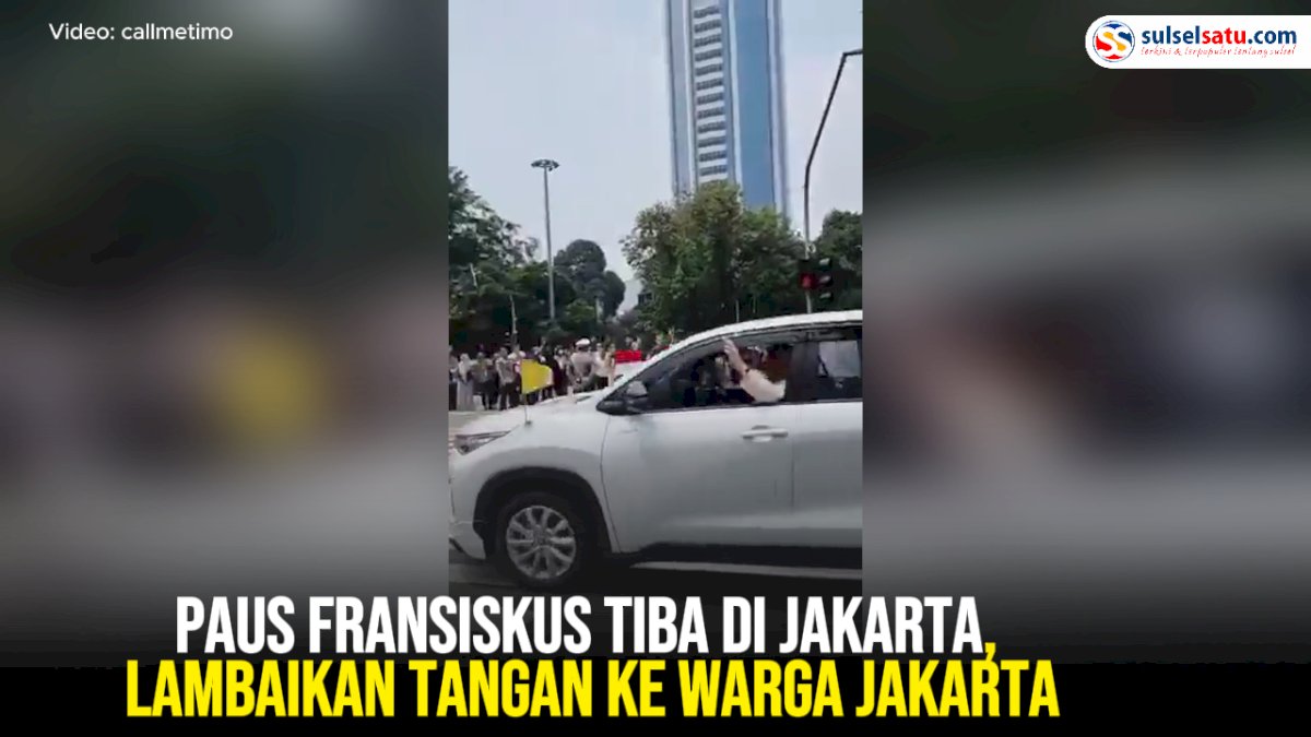 VIDEO:  Paus Fransiskus Tiba di Jakarta, Lambaikan Tangan ke Warga Jakarta