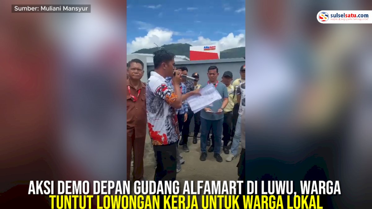VIDEO: Aksi Demo Depan Gudang Alfamart di Luwu, Warga Tuntut Lowongan Kerja untuk Warga Lokal