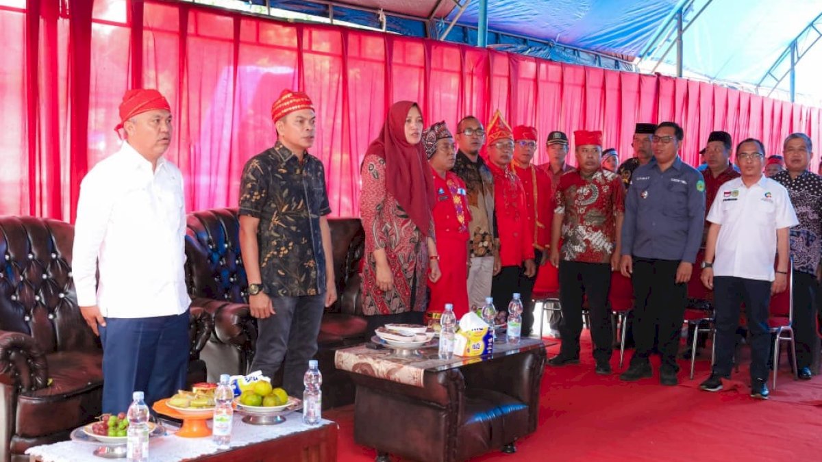 Kantor Desa Tadulako Resmi Diresmikan,  Bupati dan Anggota DPRD Luwu Timur Turut Hadir