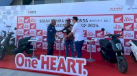 Astra Honda Motor Serahkan 10 Honda EM1:e, Dukung Penyelenggara MotoGP di Mandalika