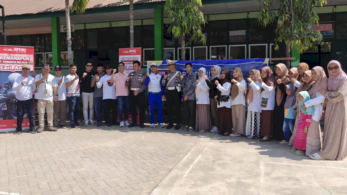 Pelajar SMP Muhammadiyah Limbung Antusias Ikut Edukasi Safety Riding Asmo Sulsel