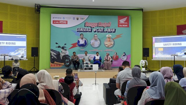 Edukasi safety riding Asmo Sulsel bagi mahasiswa Unhas. Foto: Istimewa.