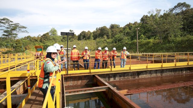 Anggota KTT Sulteng saat mengunjungi Lamela Gravity Settler PT Vale. Foto; Istimewa.