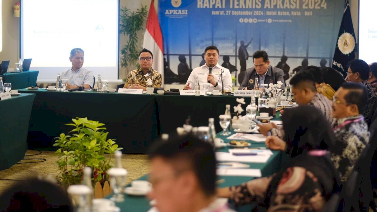 Foto: Bupati Adnan Pimpin Rapat Teknis APKASI