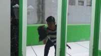 Paslon Amri-Rahman Luncurkan Komunitas Pemuda Cari AMAN, Kerjanya Bersihkan Tempat Ibadah