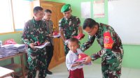 Peduli Dengan Dunia Pendidikan, Satgas TMMD ke-122 di Jeneponto Bagi Bagi Seragam Sekolah