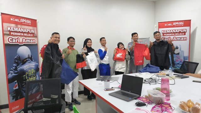 Asmo Sulsel edukasi safety riding pegawai PT Bungasari Four Mills Indonesia. Foto: Istimewa.